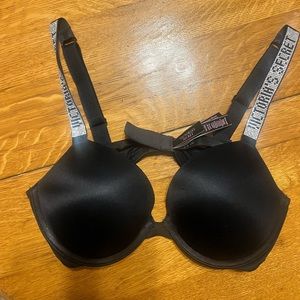 Brand New just without tags I took the tags off before I try it on.